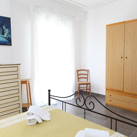 Family House - By Vacation Service Cefalu